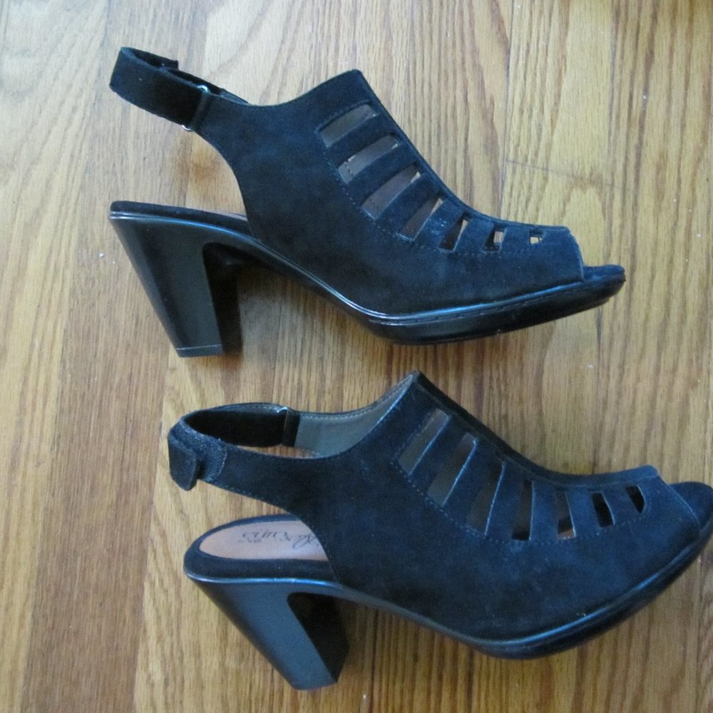 SOFFT EURO SOFT BLACK SUEDE HEEL SANDALS - 8